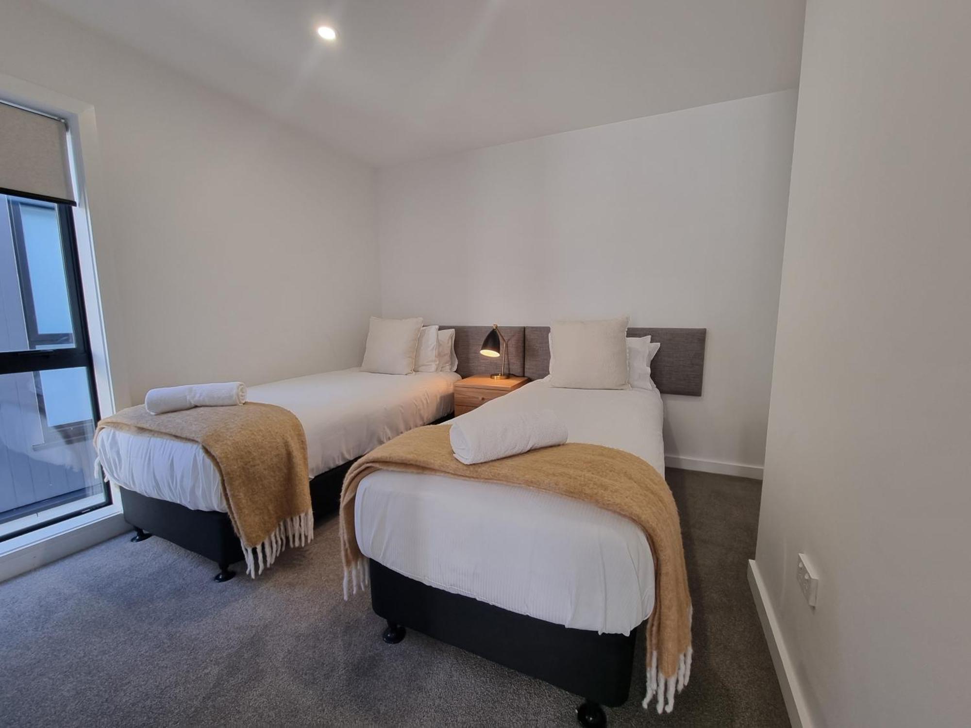 Alpine Junction Townhouse Apartments, Lodge & Hotel ワナカ エクステリア 写真
