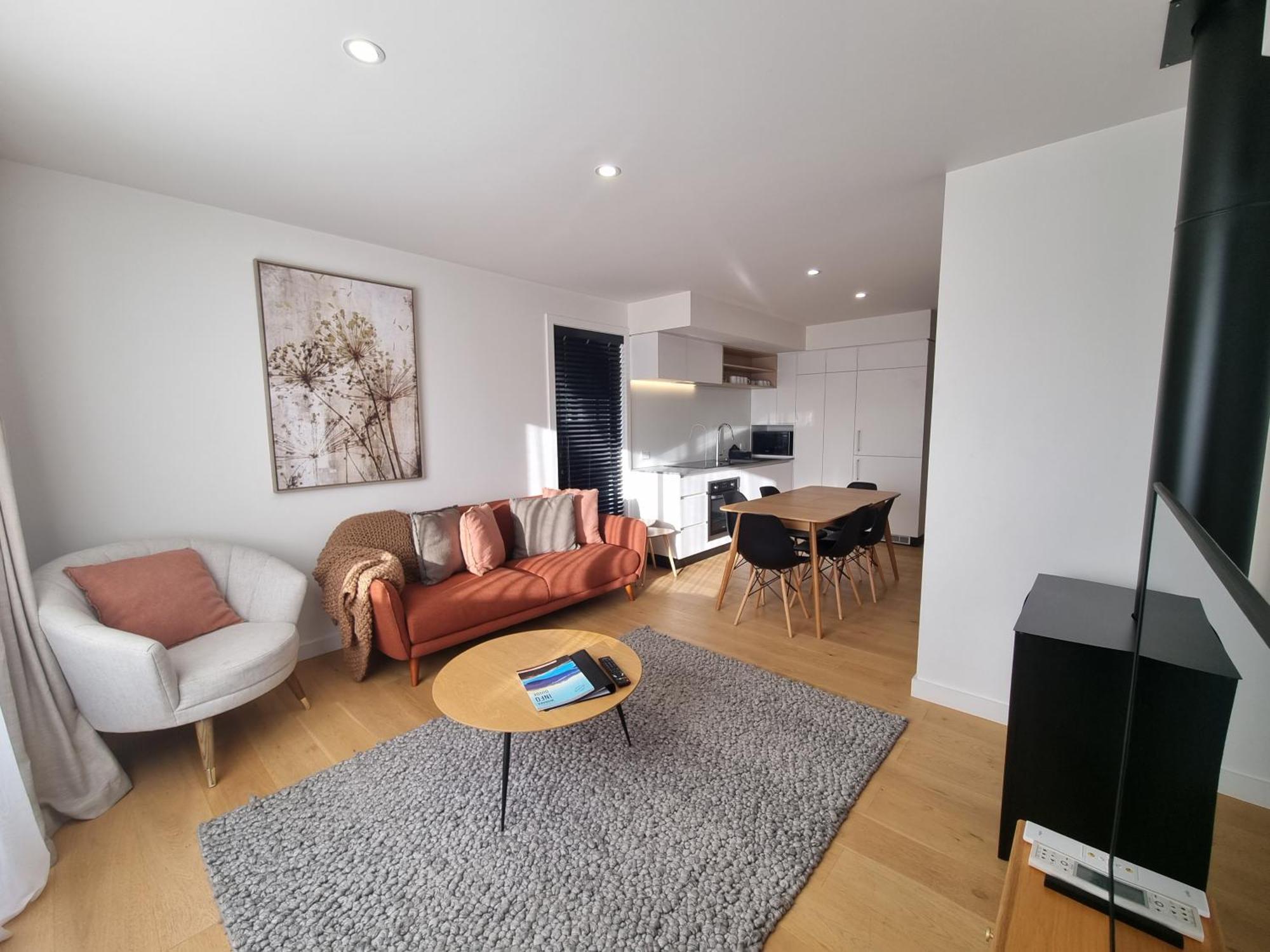 Alpine Junction Townhouse Apartments, Lodge & Hotel ワナカ エクステリア 写真