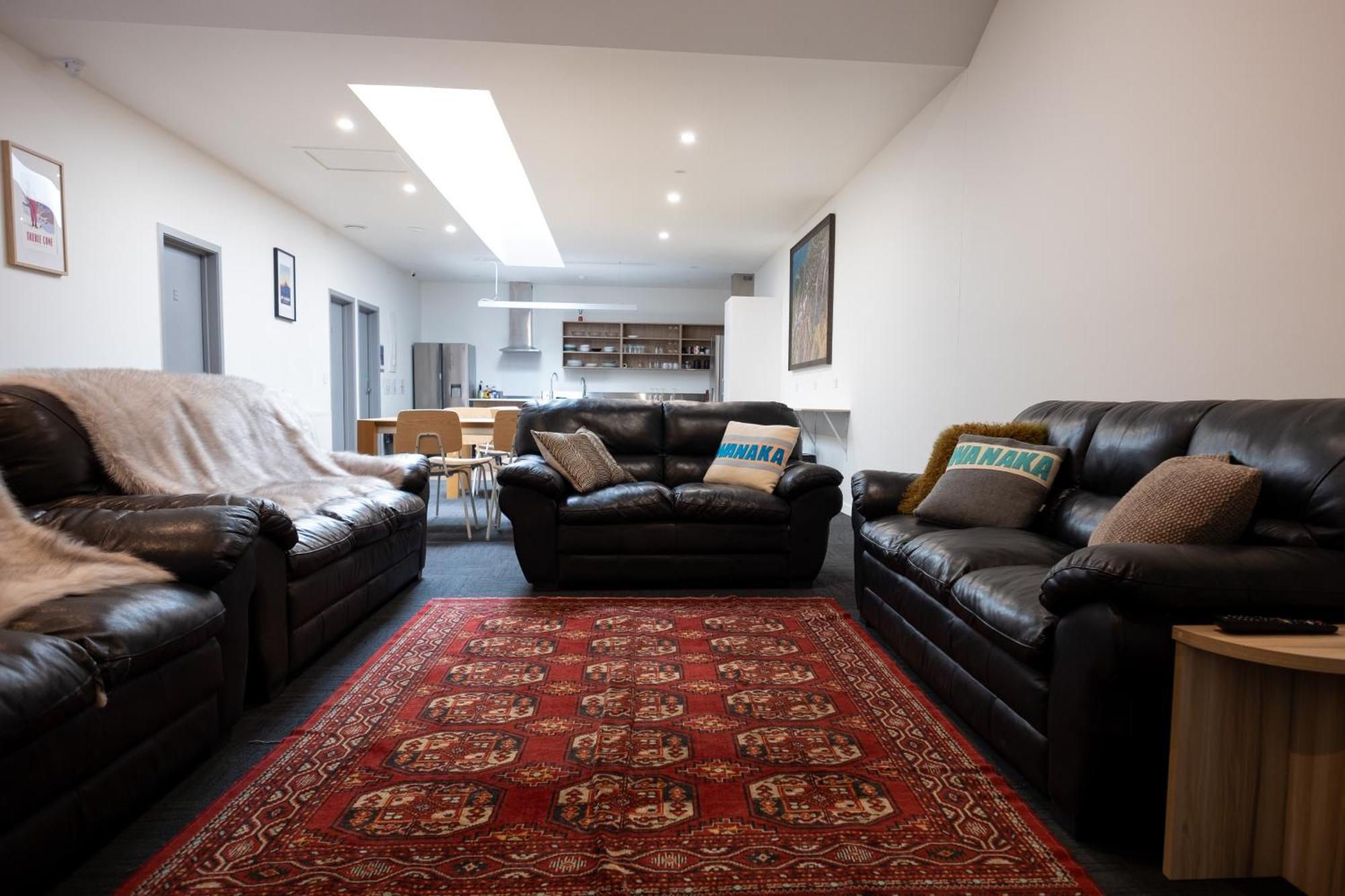 Alpine Junction Townhouse Apartments, Lodge & Hotel ワナカ エクステリア 写真