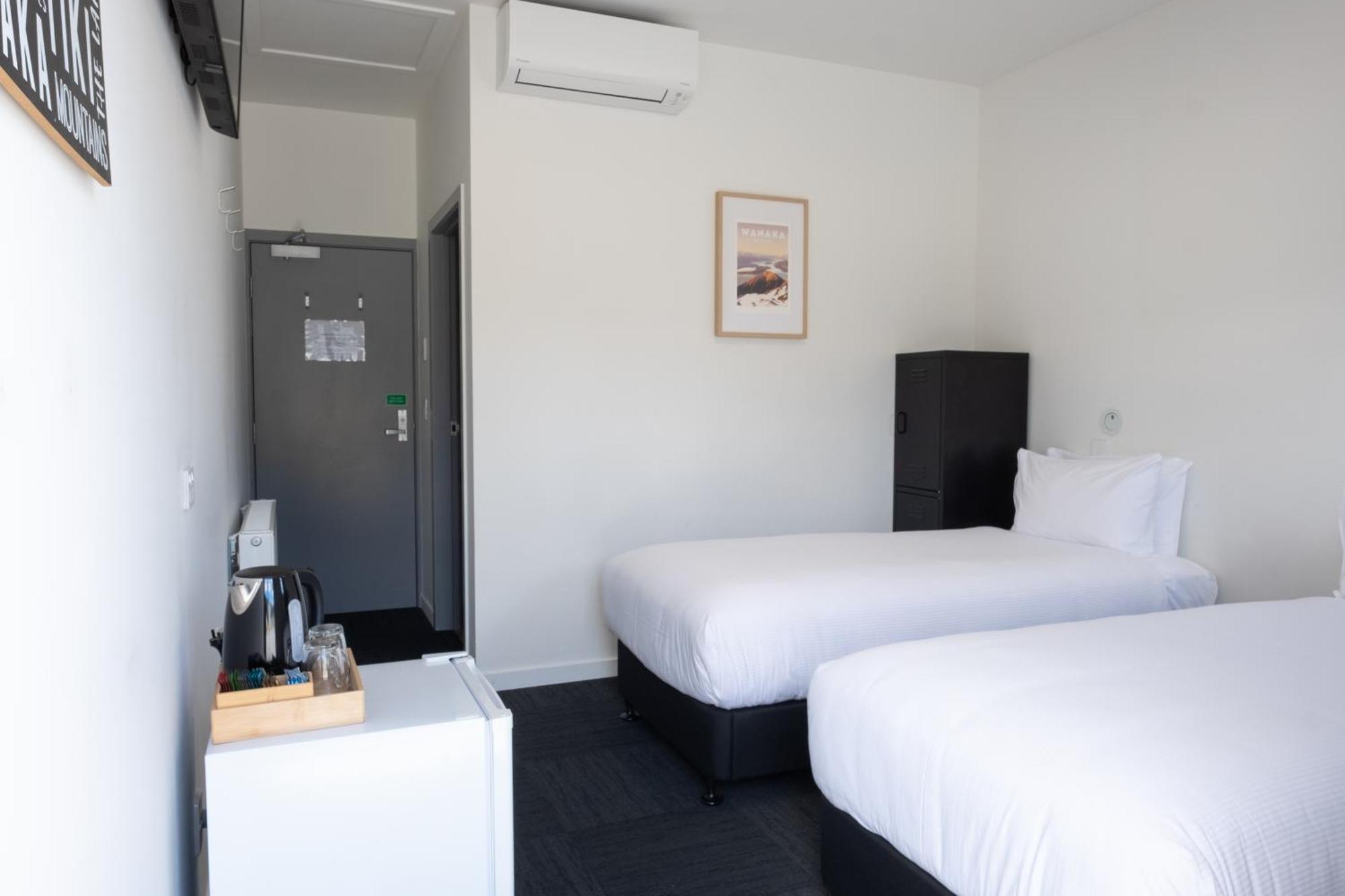 Alpine Junction Townhouse Apartments, Lodge & Hotel ワナカ エクステリア 写真